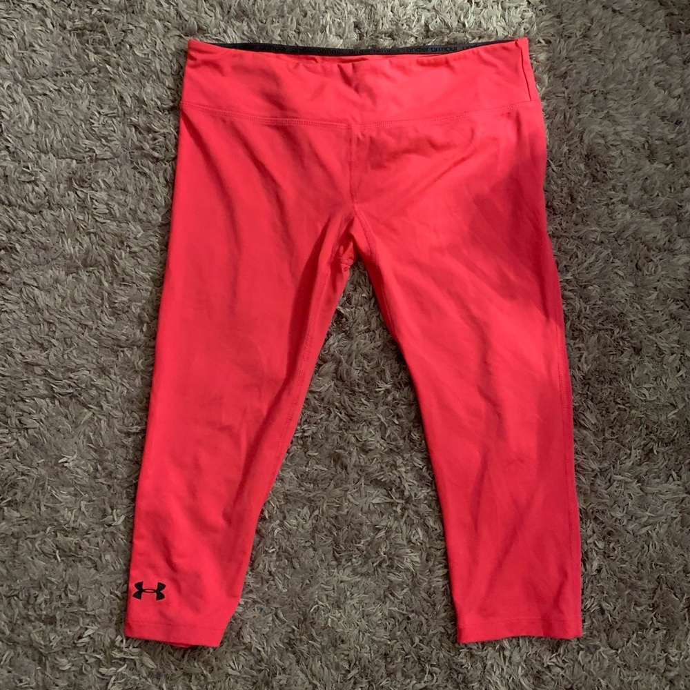💕 Under Armour Heat Gear Cropped Leggings 💕